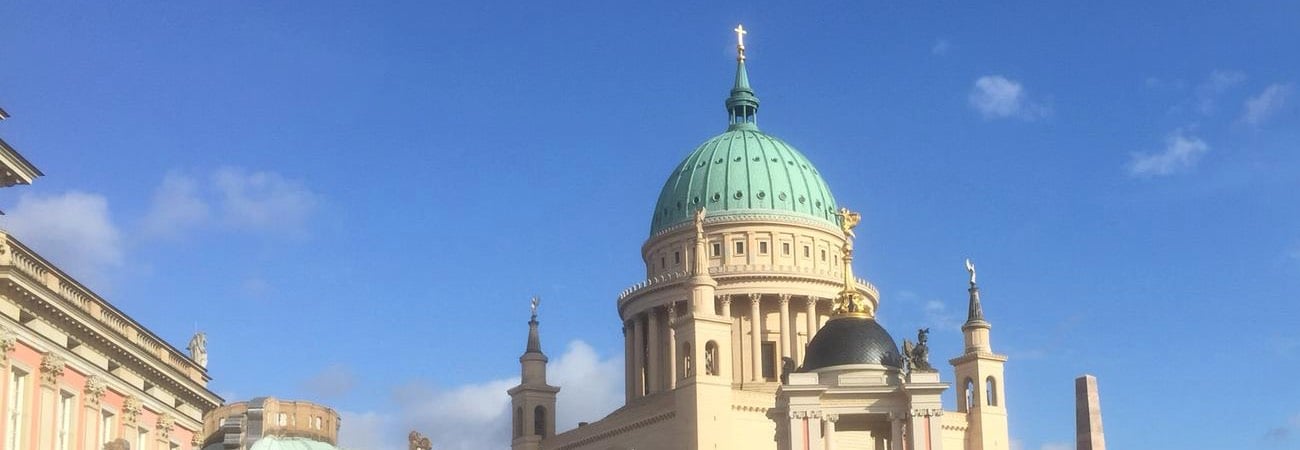 Die Nikolaikirche am Alten Markt in Potsdam