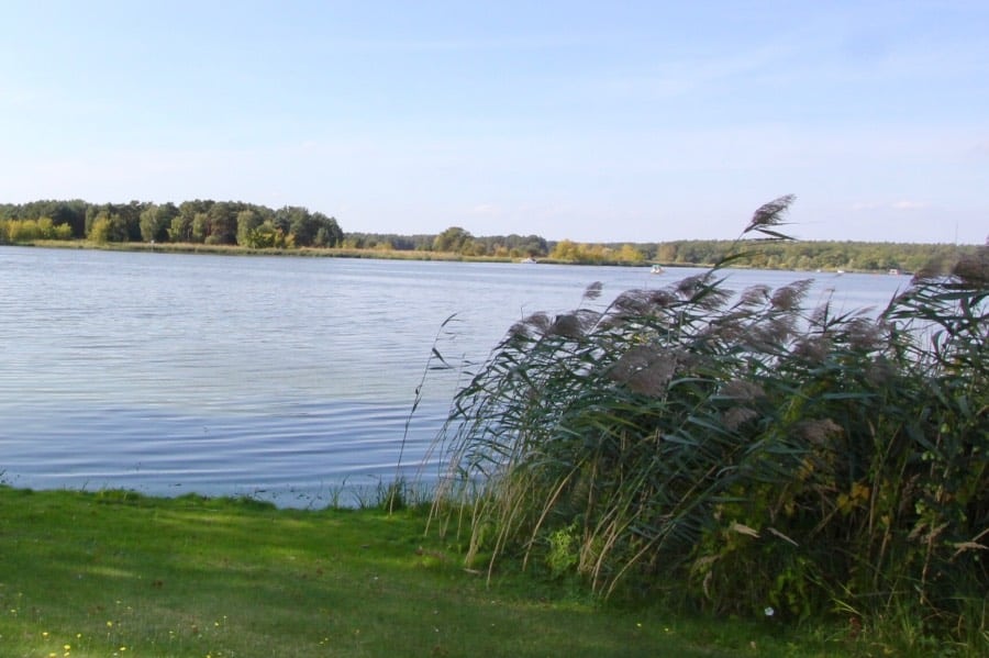 Einmaliges Wassergrundstück mit direktem Wasserzugang › Immobra