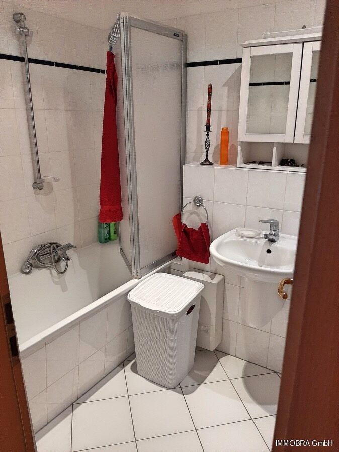 Bad mit Wanne