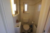 Gästetoilette - Gepflegtes Einfamilienhaus mit Gartenidylle, Pool und moderner Technik