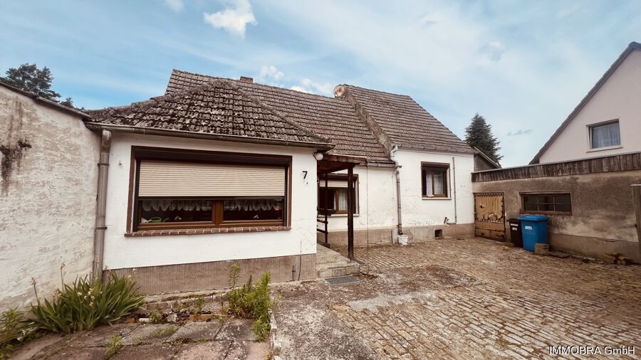 Sanierungsobjekt mit Weitblick – 1.353 m² Grundstück in Wenzlow bei Ziesar, 14778 Wenzlow, Einfamilienhaus