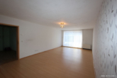 Wohnzimmer - Charmantes Einfamilienhaus mit Potenzial in ruhiger Lage – 741 m² Grundstück und große Garage