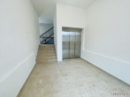 Hauseingang / Fahrstuhl - Neue 2-Zimmer-Wohnung in Top-Lage von Brandenburg an der Havel