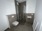 Gästebad mit Dusche - Traumhafte 4-Zimmer Erdgeschosswohnung in Top-Lage von Brandenburg an der Havel